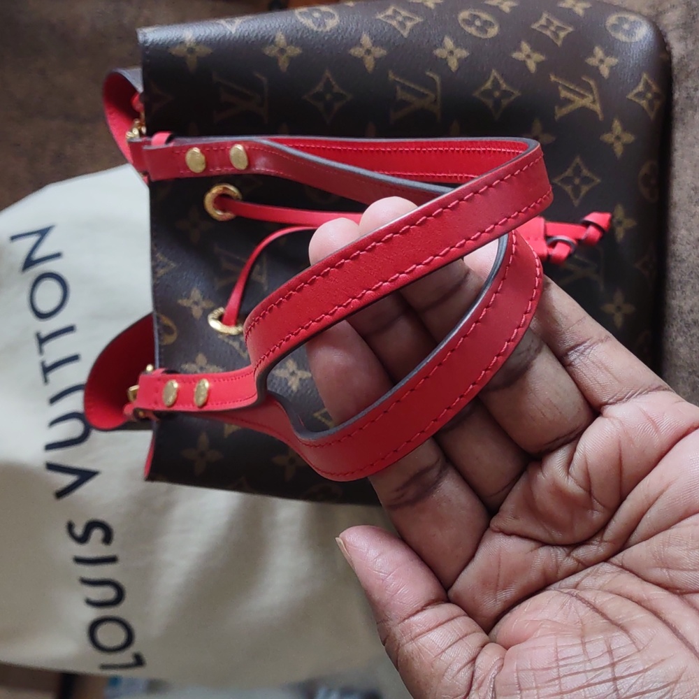 AUTHENTIC LV NEONOE COQUELICOT DRAWSTRING BAG - Picture 13 of 17